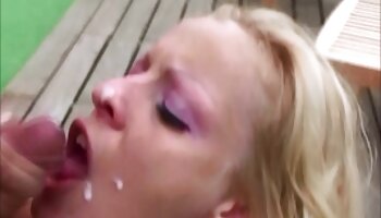 Der Korporal trainiert den eingeölten brasilianischen Arsch der Latina Desiree Lopez reife ältere frauen nackt . anal