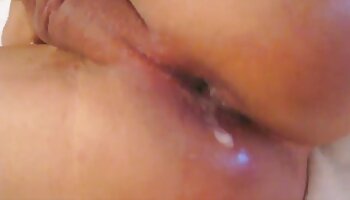 Die junge süße Cheerleaderin nackte reife weiber Daisy Haze wird heftig mit einem Krebstier gefickt, ohne sich auszuziehen