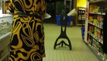 Spionage-Minikamera pissen Küken reife frau sex film in öffentlicher Toilette gefilmt